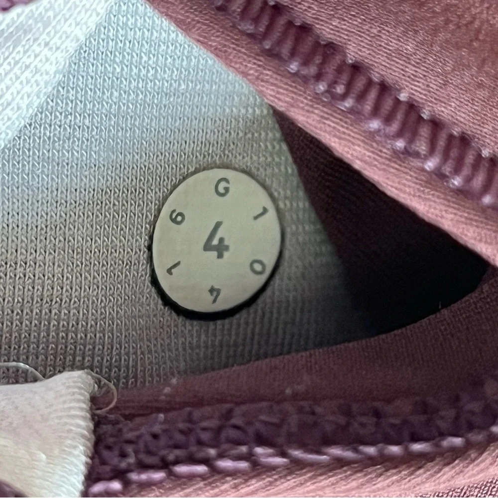 LULULEMON :: LEGGINGS - Picture 11 of 12